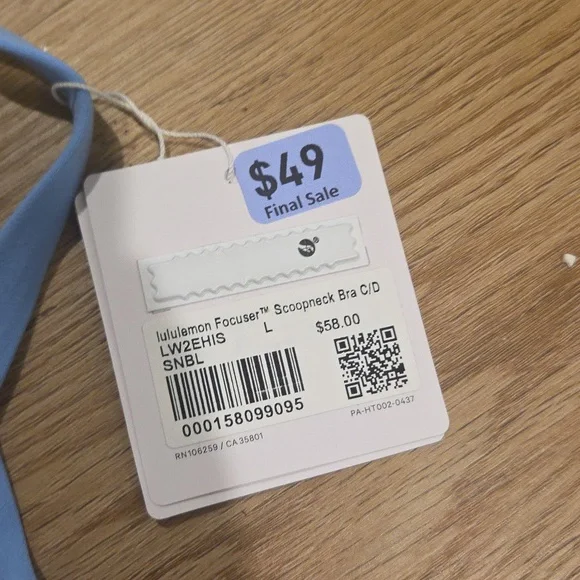 lululemon athletica Scoopneck Light Blue Bra - Picture 3 of 5